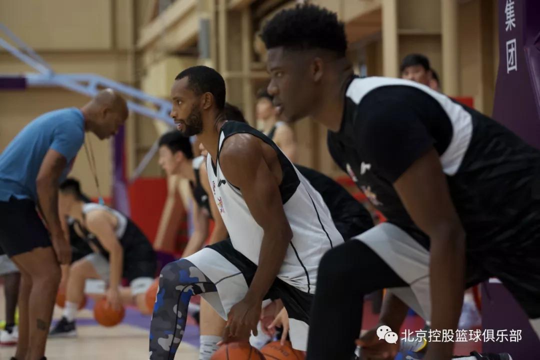 定位球全解析：任意球角球点球